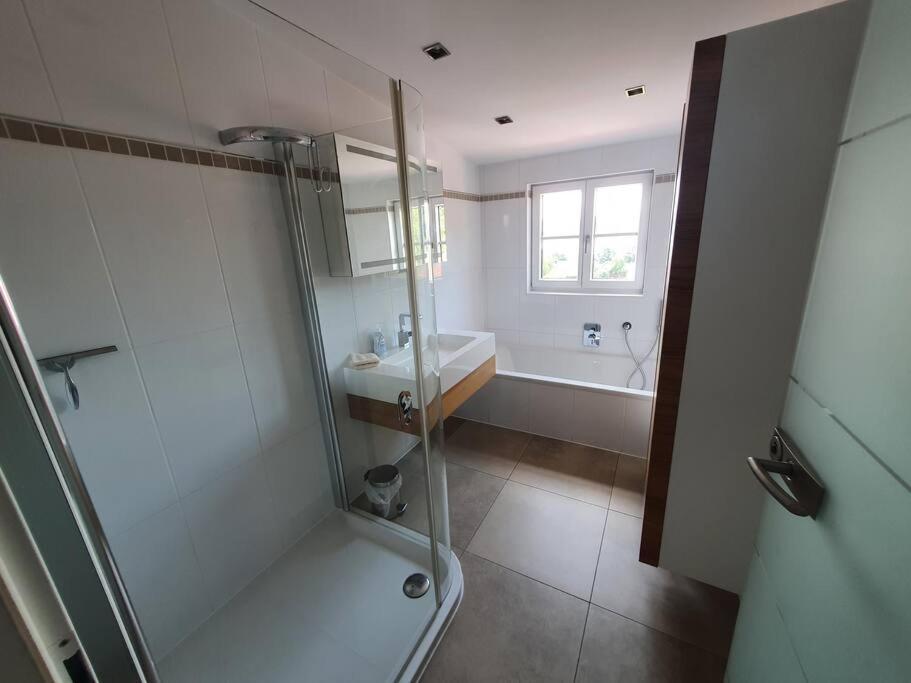 Moderne Ferienwohnung Urlaub Am See Mattsee Salzburg Salzburger Seenland Trumer Seenland Extérieur photo